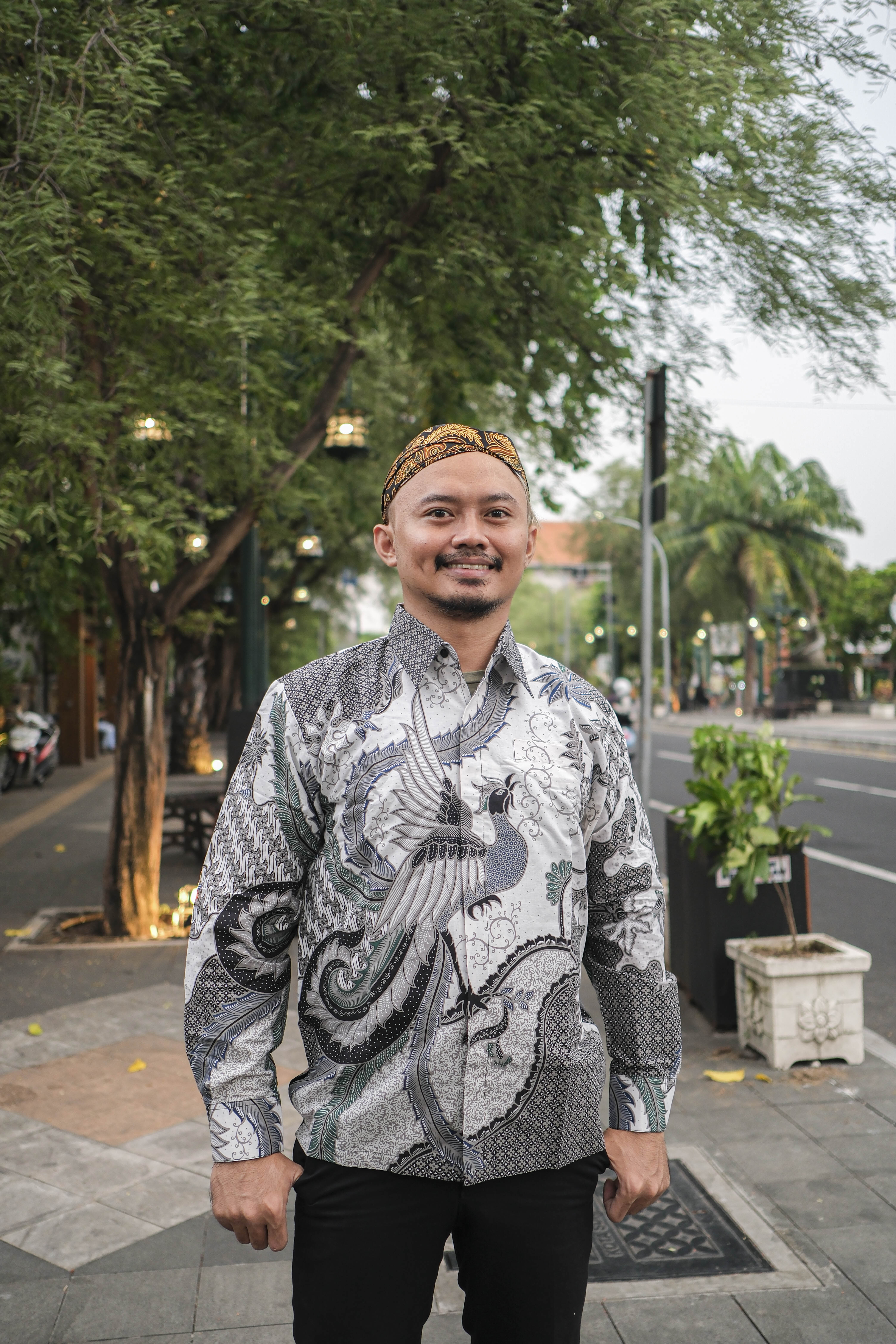 img-GELATIK SILVER Kemeja Batik Pria Solo Lengan Panjang Lapis Furing BY Mbahblangkonsolo-3