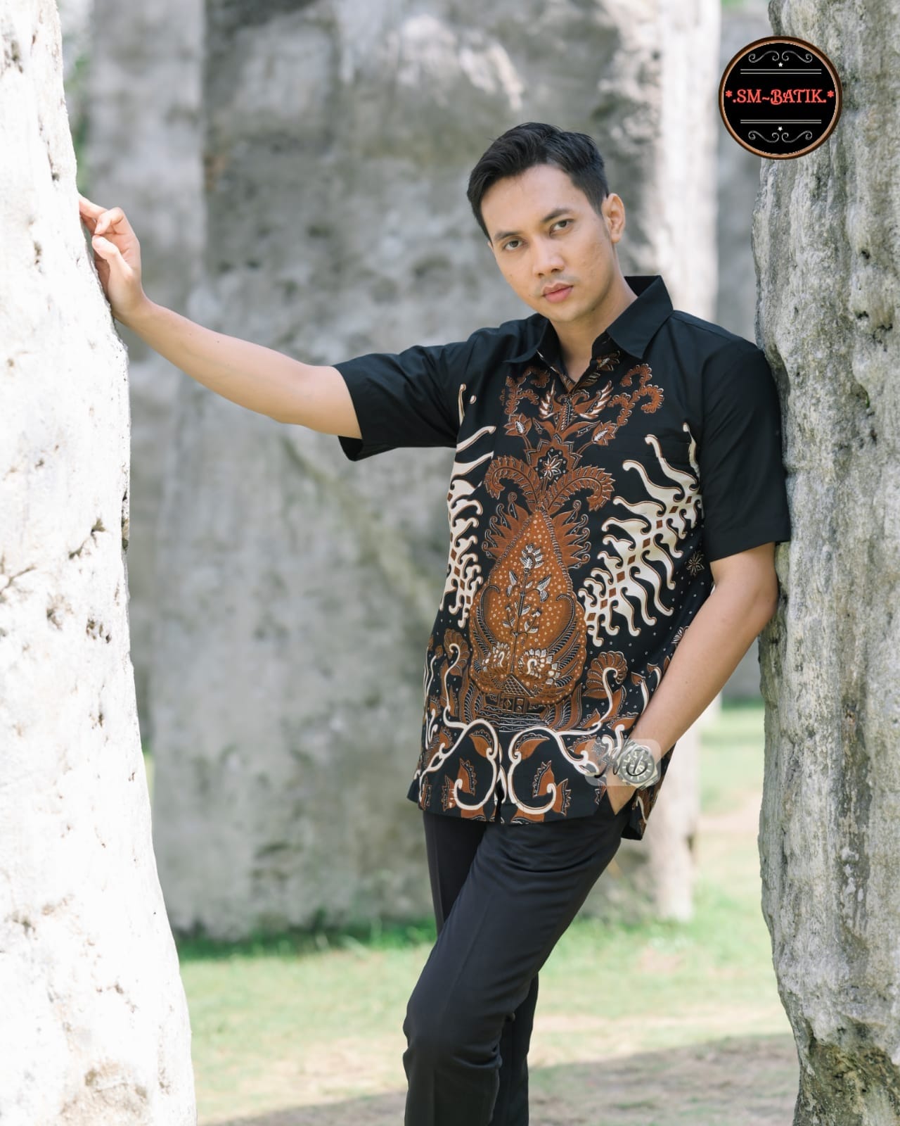 cover-GEBER GUNUNGAN COKLAT Kemeja Batik Pria Solo Lengan Pendek Lapis Furing BY SM-1