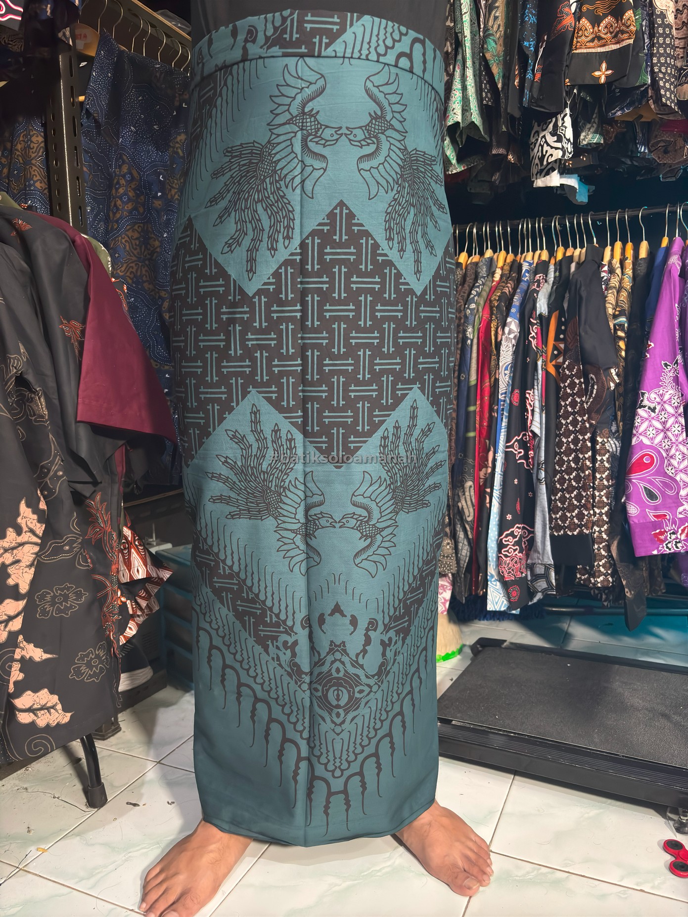 cover-SARUNG BATIK SOLO PAGER PEKSI KEMBAR KATUN HALUS PREMIUM MODERN BY BATIKSOLOAMANAH-1