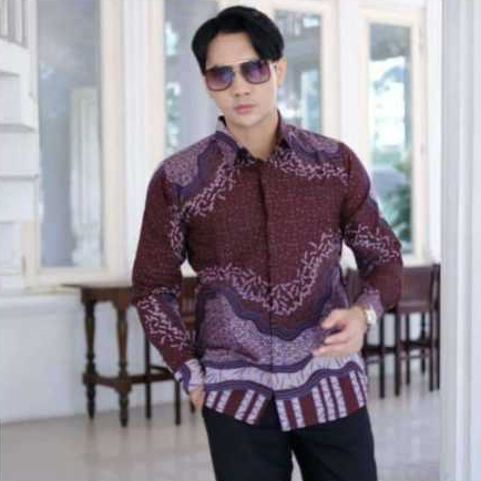 cover-ABSTRAK MAROON Kemeja Batik Pria Solo Lengan Panjang Lapis Furing By BATIKSOLOAMANAH-1