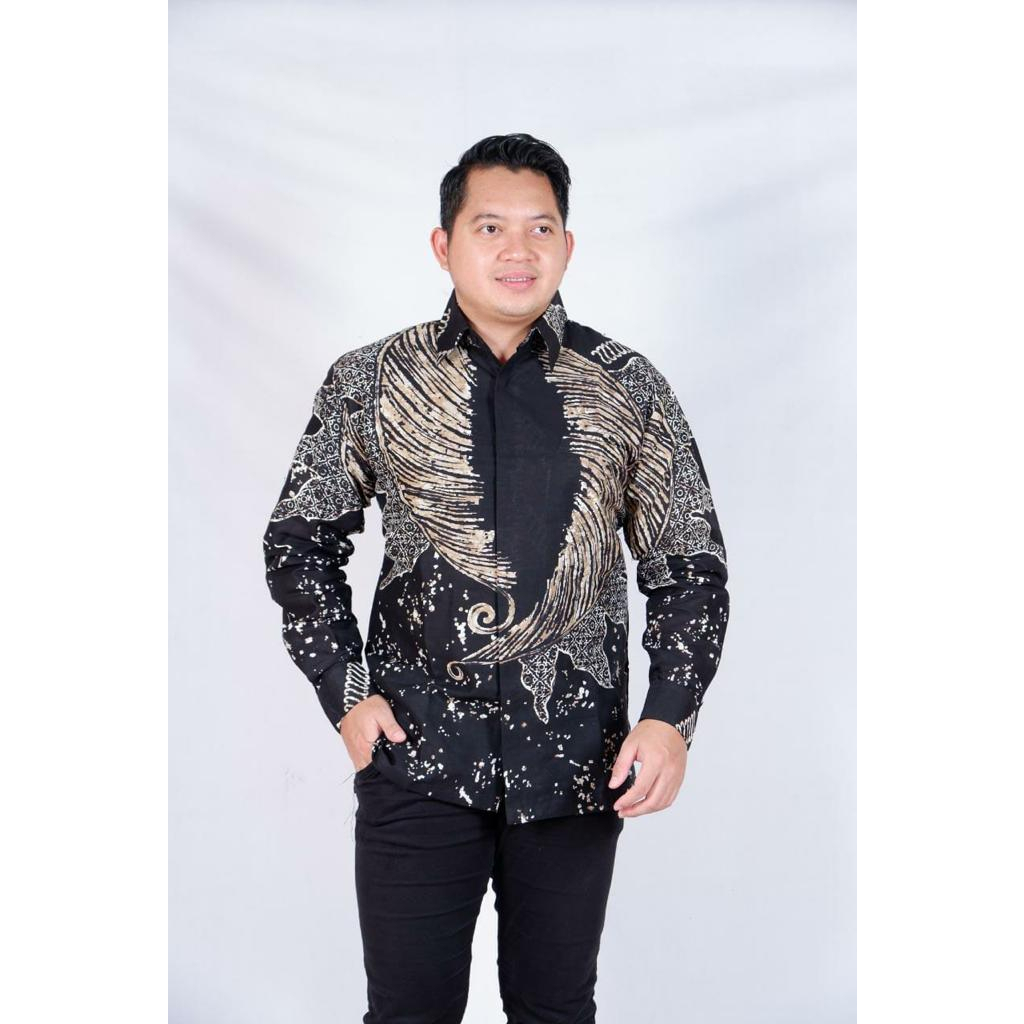 cover-WULU ABSTRAK HITAM Kemeja Batik Pria Solo Lengan Panjang Lapis Furing By BATIKSOLOAMANAH-1