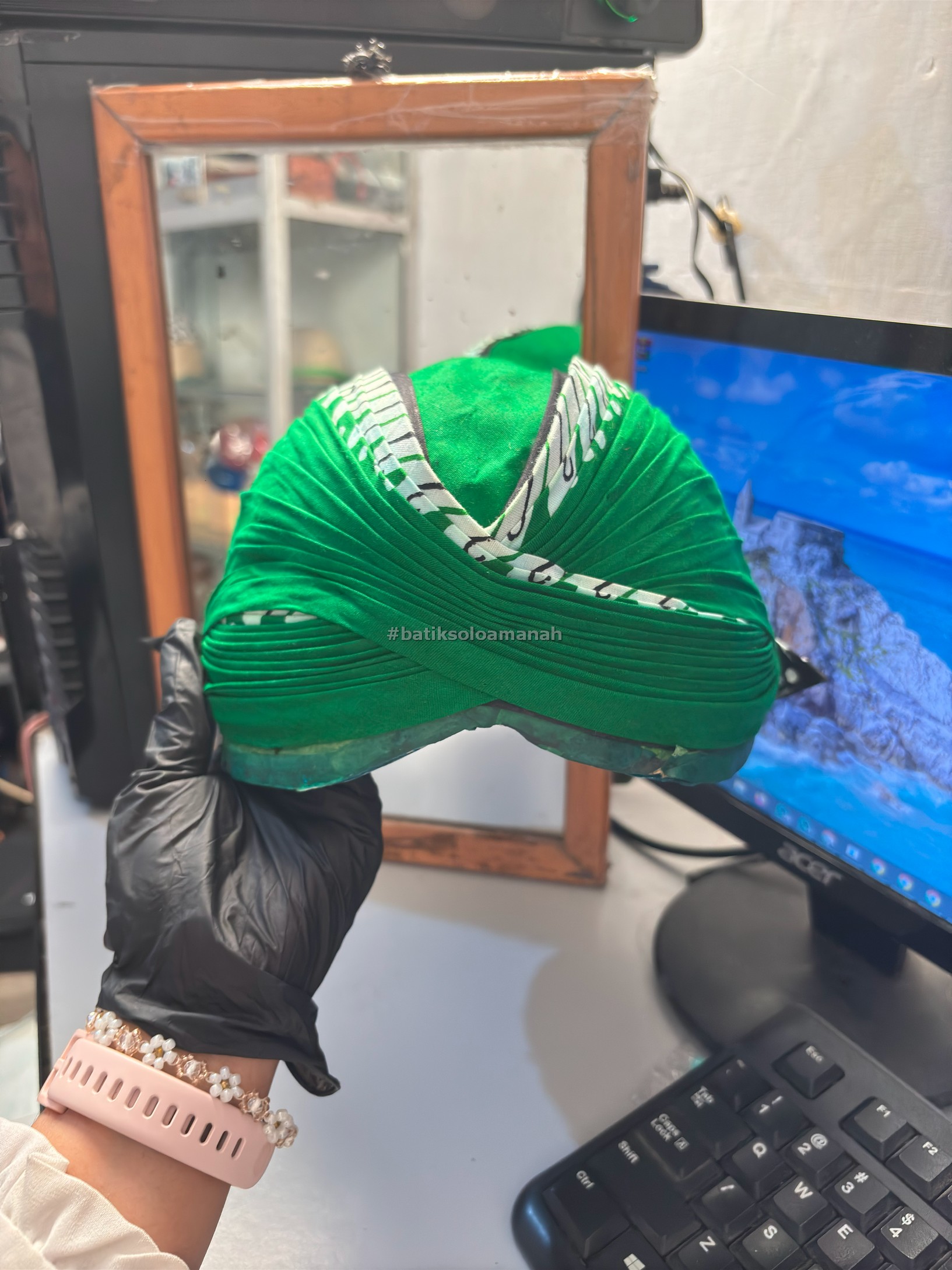 cover-BLANGKON JOGJA WARNA HIJAU PREMIUM DEWASA LIPAT BATIKSOLOAMANAH MATARAM KUMITIR-1