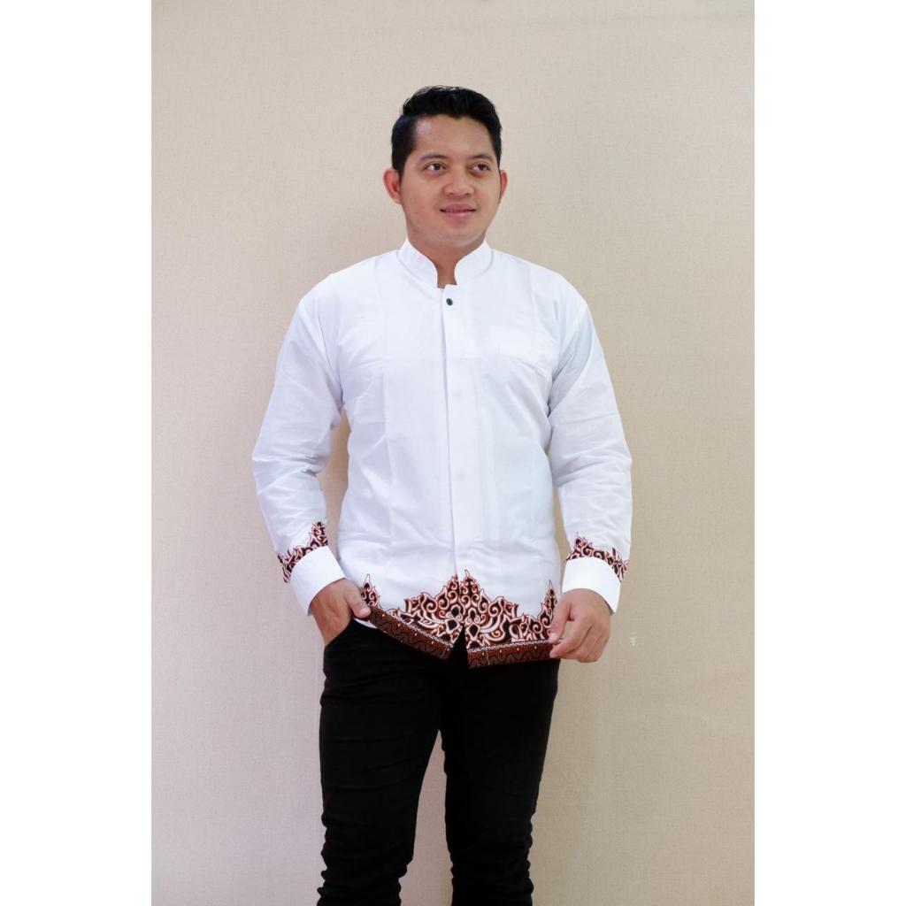 cover-KOKO TUMPAL PUTIH Kemeja Batik Pria Solo Lengan Panjang Lapis Furing By BATIKSOLOAMANAH-1
