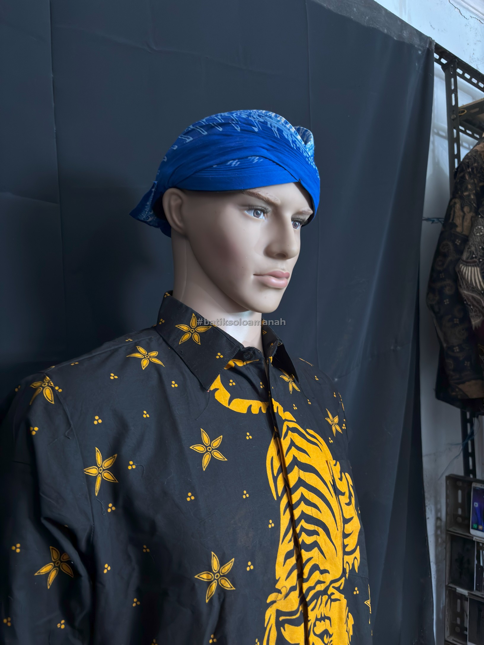 img-BLANGKON JOGJA ALUSAN SAMURAI BIRU PUTIH BISA DILIPAT-2