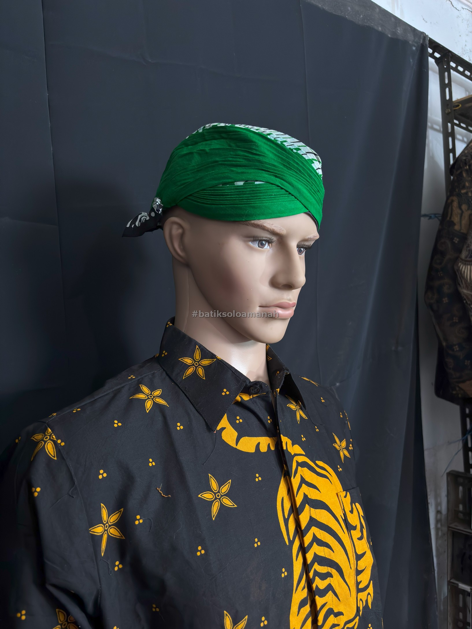 img-BLANGKON JOGJA ALUSAN SAMURAI HIJAU BISA DILIPAT-2