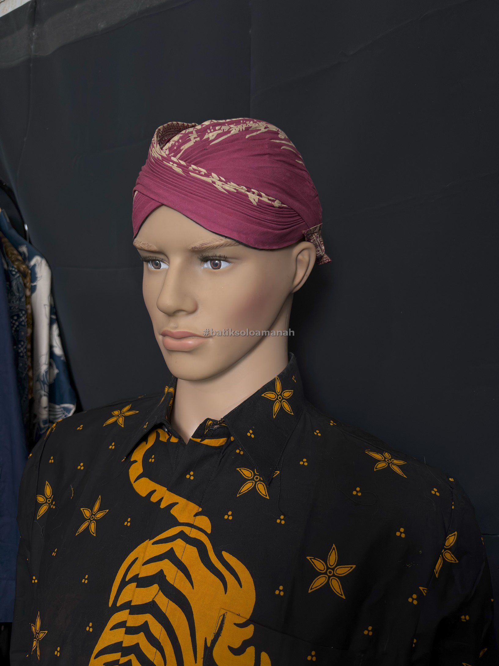 img-BLANGKON JOGJA ALUSAN SAMURAI MERAH JAMBON BISA DILIPAT-3