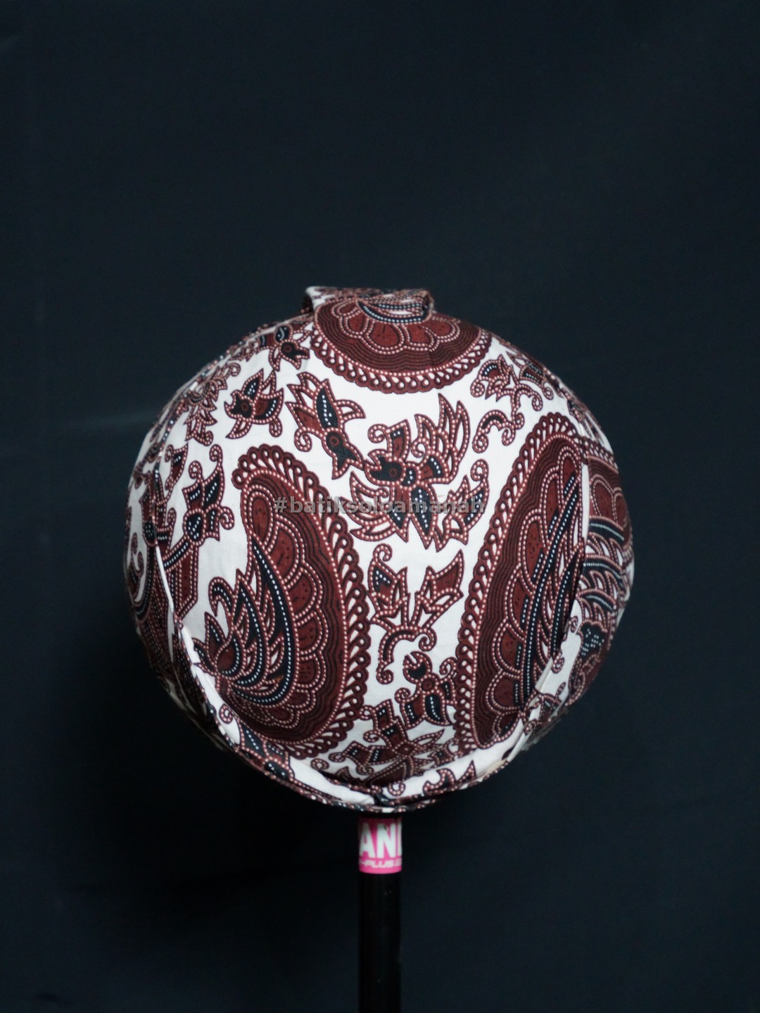 BLANGKON SOLO MOTIF SEMEN ROMO PUTIH